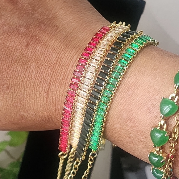 Gold Stainless Steel Bracelet with Crystal Baguette Stones - Picture 3 of 10